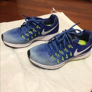 Nike Air Zoom Pegasus Blue with Green size 6
